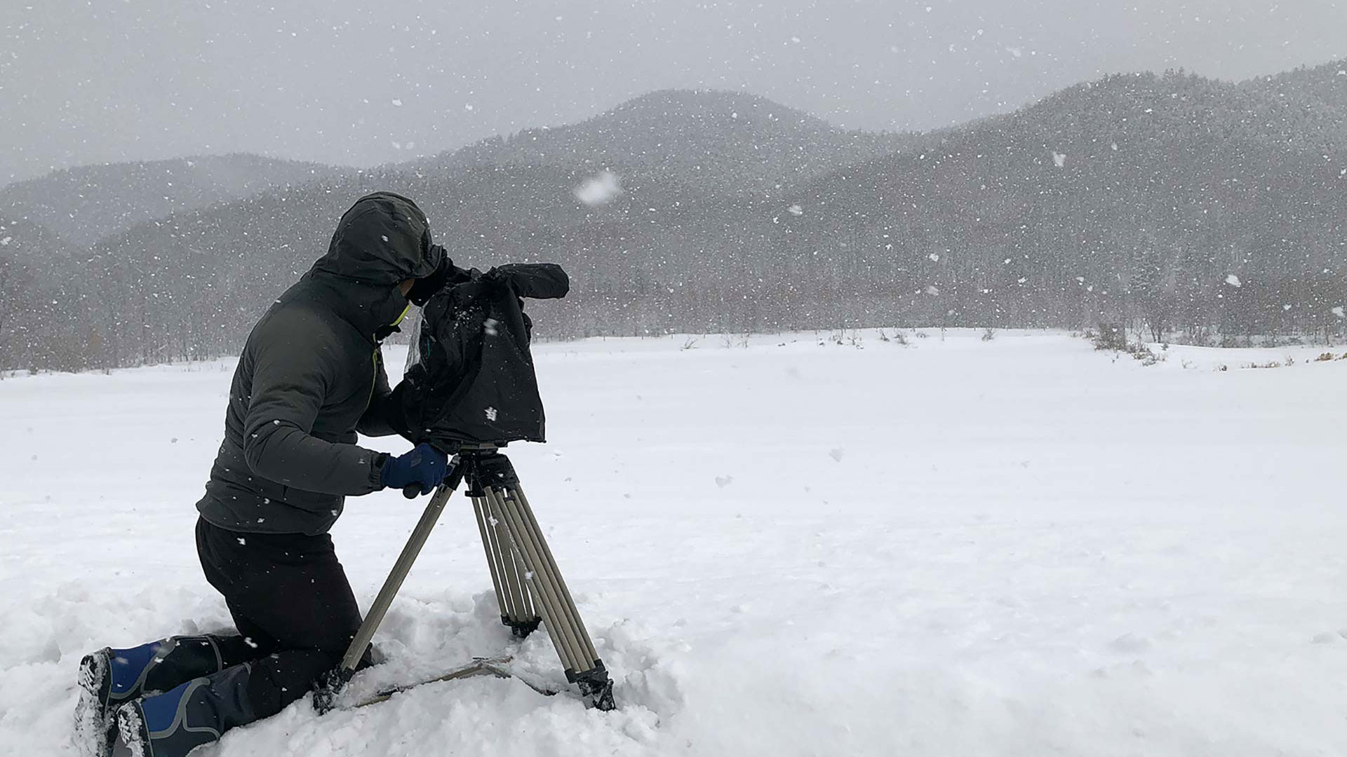 雪の中撮影風景